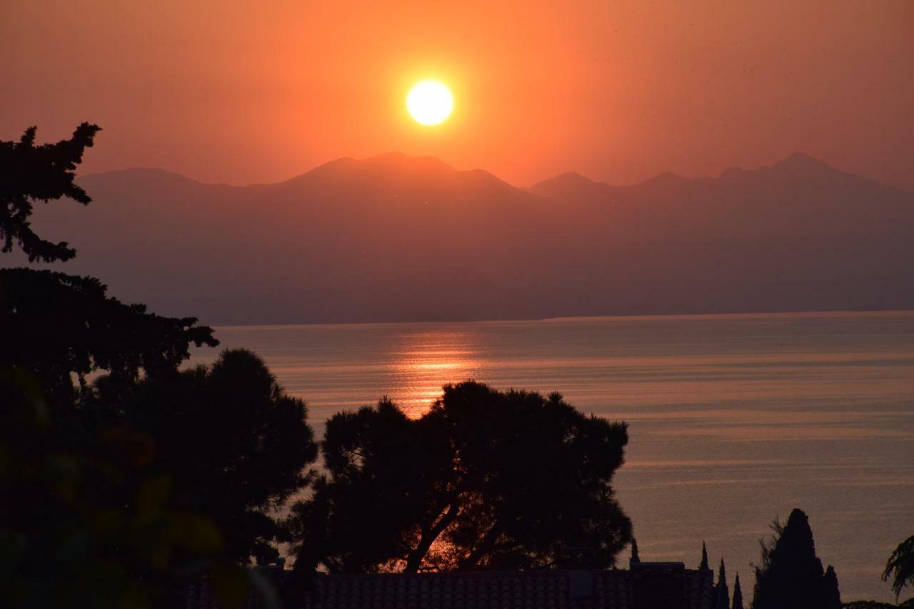 Lovely Villa Elena - Garda Lake 바르돌리노 외부 사진